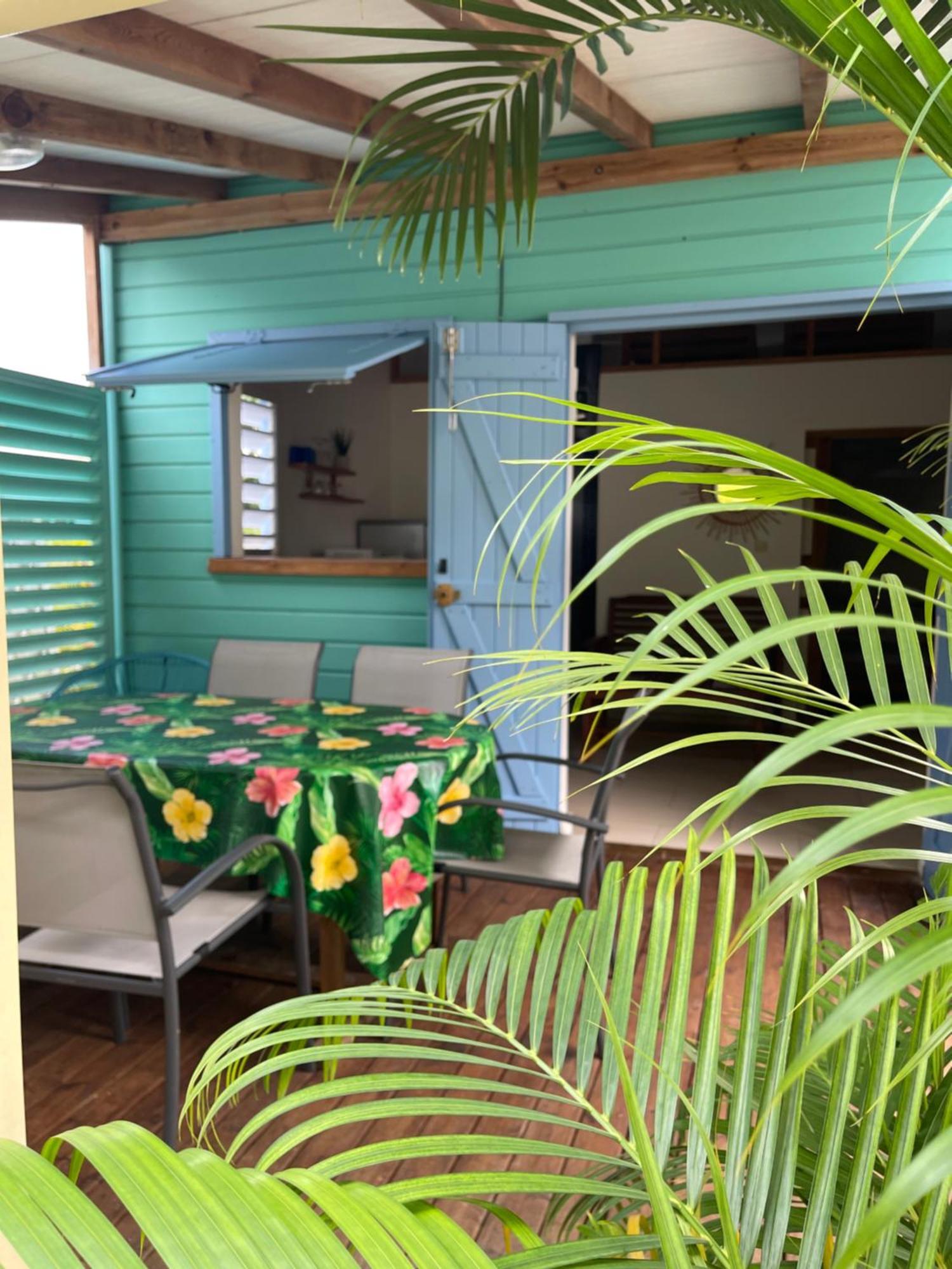 Bungalows Malueva 1 Chambre Et 1 Mezzanine A 5Min De La Plage De La Caravelle Sainte-Anne  Zewnętrze zdjęcie
